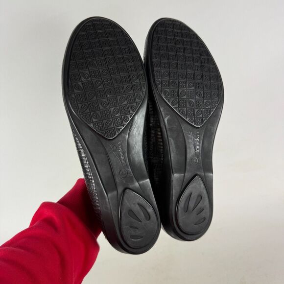 Dansko Nastacia Loafers Women's 9.5 Black Croc Leather Slip-On Low Top Shoes - Picture 8 of 10